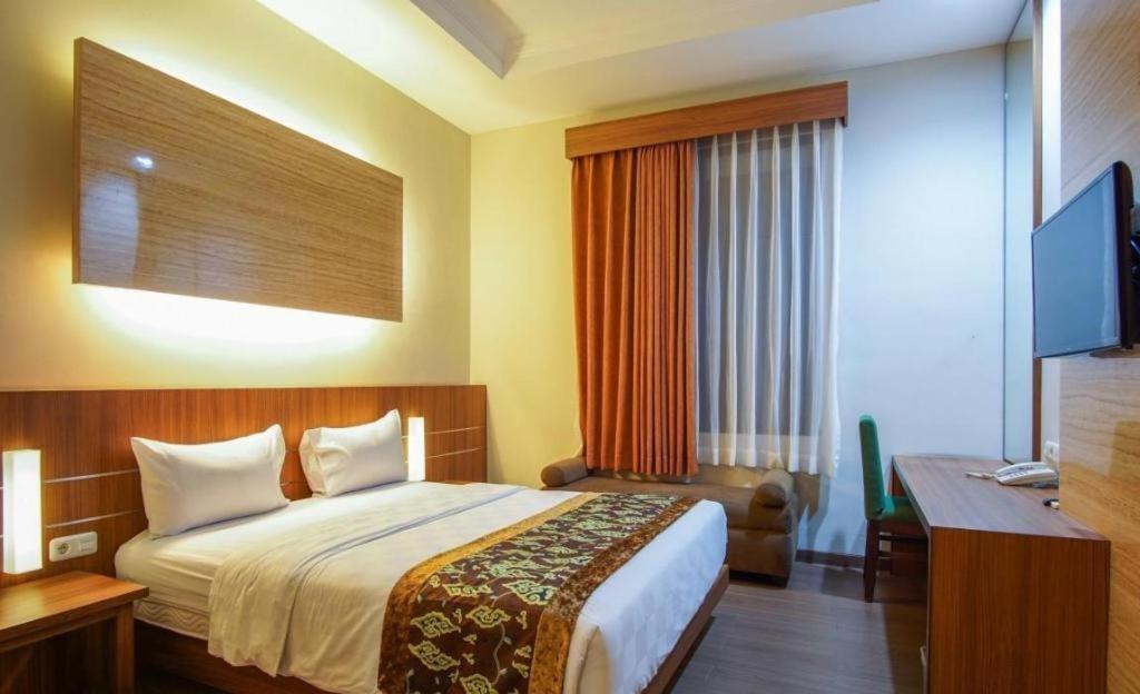 Lotus Hotel Subang Bagian luar foto