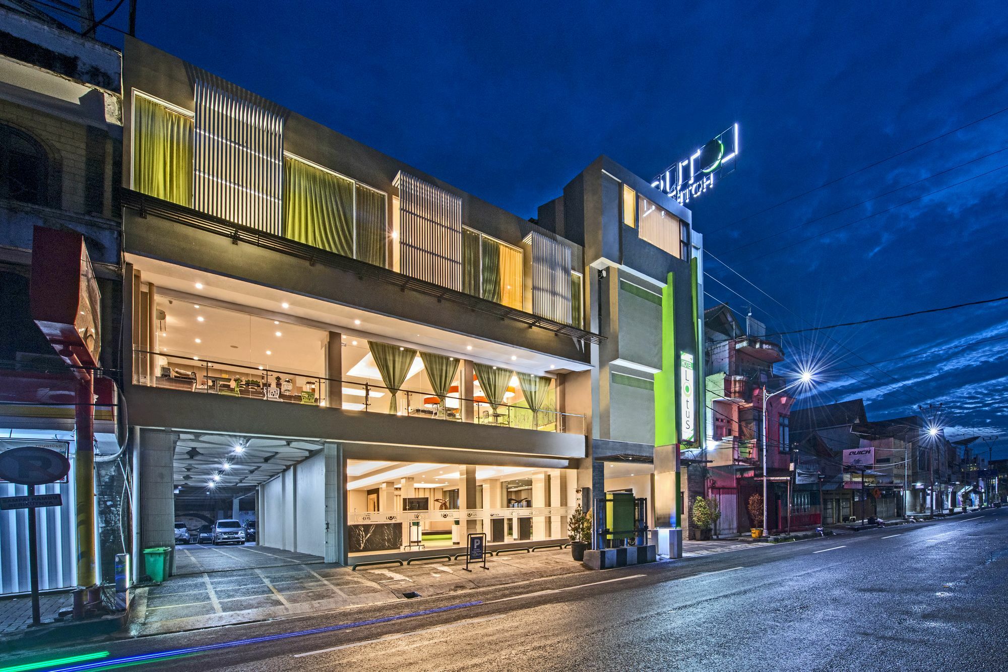 Lotus Hotel Subang Bagian luar foto